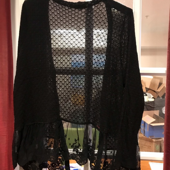 American Rag top - Picture 2 of 3